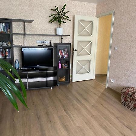 Flat Apartment Uzhhorod Bagian luar foto
