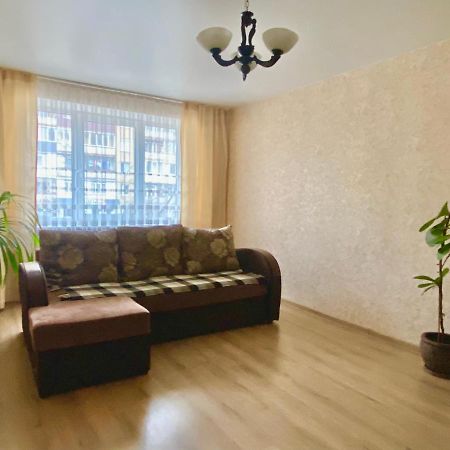 Flat Apartment Uzhhorod Bagian luar foto
